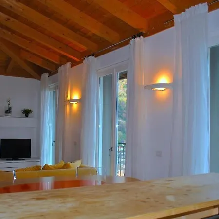 Luxury Attico With Big Terrace * Argegno